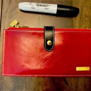 AnDoilt Red Wallet with Black Accent